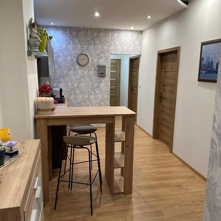 Sunny House One Apartment Bratislava Bagian luar foto