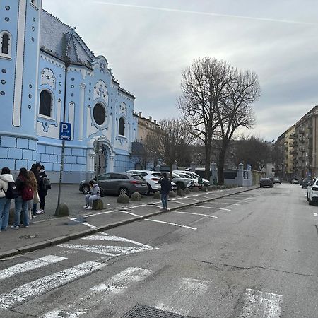 Sunny House One Apartment Bratislava Bagian luar foto